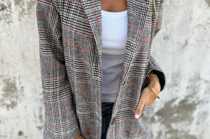 Amelia - Casual rutete blazer med revers